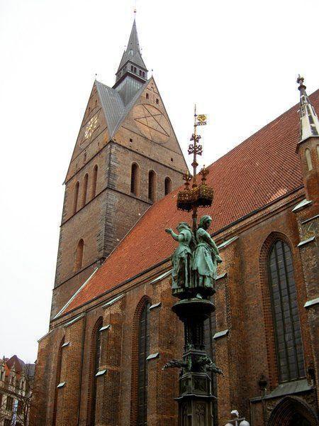 Церковь Св. Георга и Св Якоба в Marktkirche